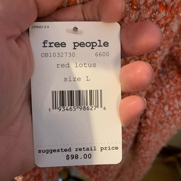 FREE PEOPLE Woman’s BFF Large Sweater NWT - Picture 2 of 7